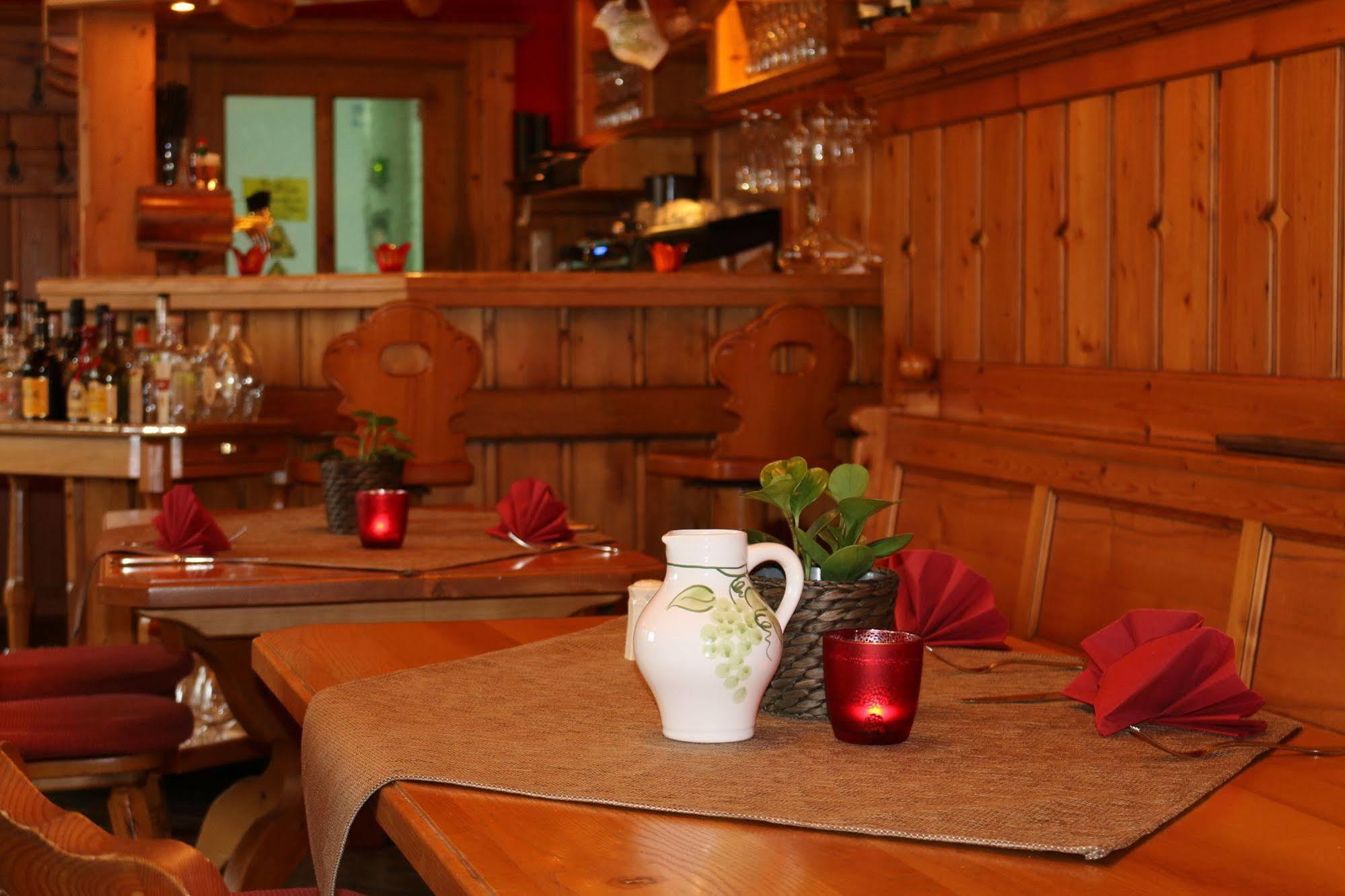 Hotel Spanischer Hof Gröditz Kültér fotó