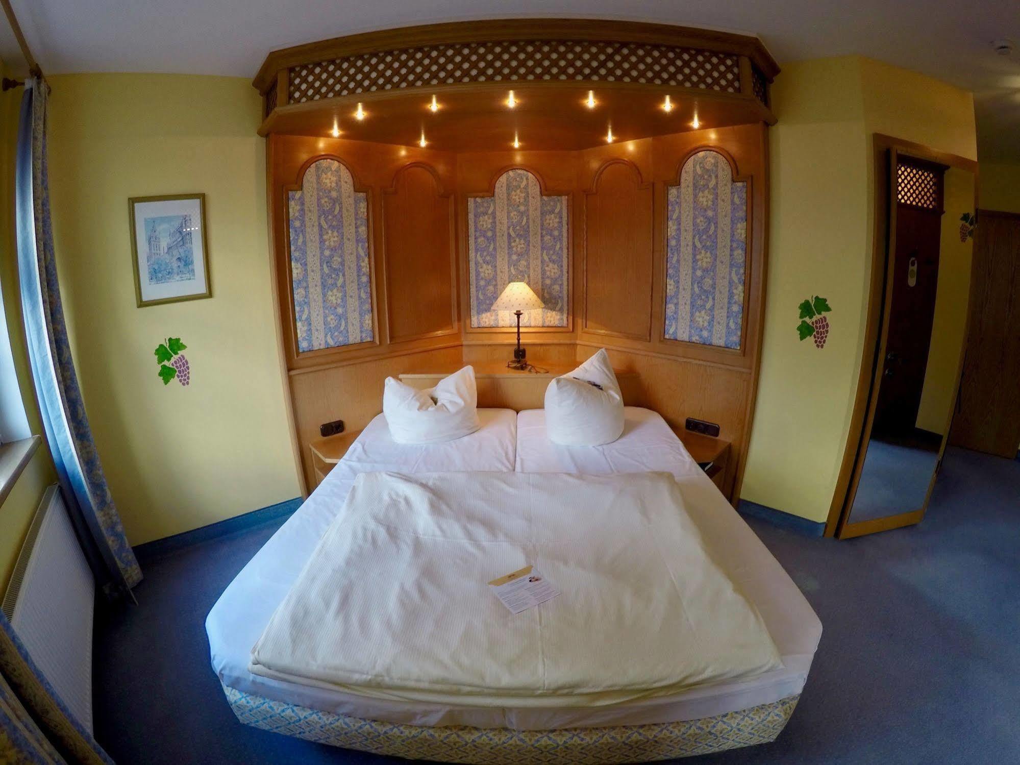 Hotel Spanischer Hof Gröditz Kültér fotó
