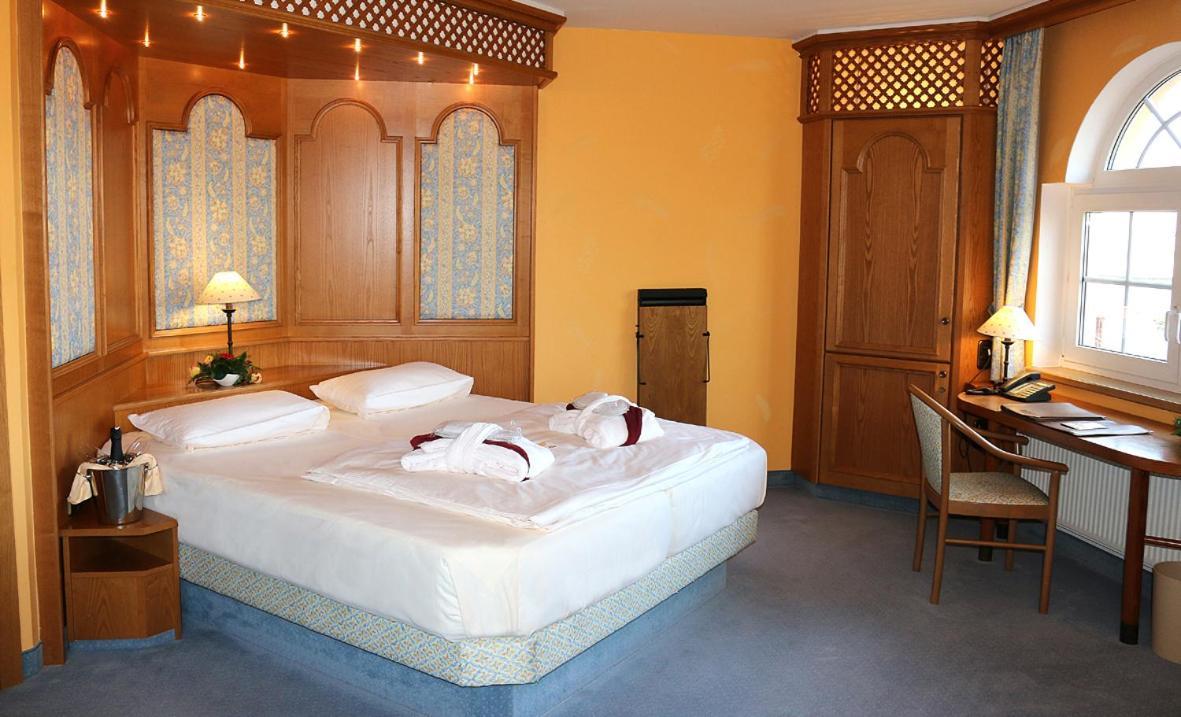 Hotel Spanischer Hof Gröditz Kültér fotó